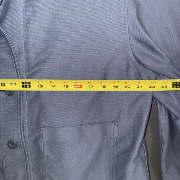 UNIQLO Men's Blue Chambray Button Down Shirt XL Slim Fit - Picture 6 of 11